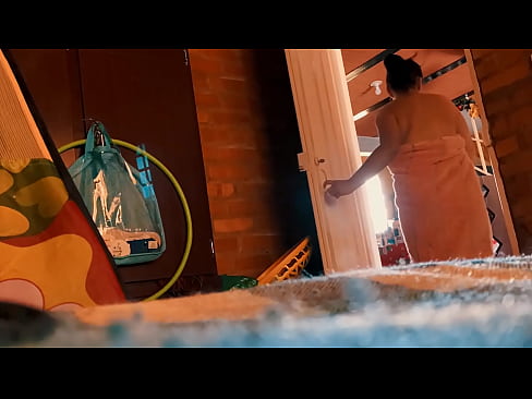 ❤️ Mein Onkel folgt mir in die Dusche, er fickt mich, während ich dusche. ❌ Porn video bei uns ☑