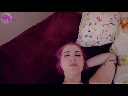 ❤️ Schlampige Klassenkameradin bat mich, die OBG mit ihr zu überspringen, also fickten wir ohne Kondom ❌ Porn video bei uns ☑